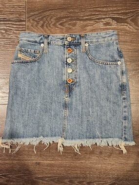 ❤️ DIESEL DENIM MINI SKIRT / JEAN SKIRT W/ FRAYED HEM, 0 (25)
